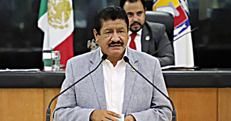 Pide Armando Martínez que el Congreso regule tarifas de agua potable en