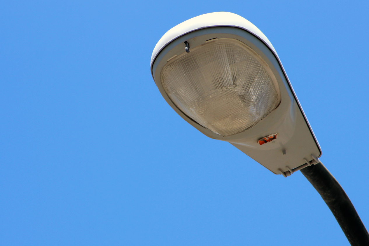 por supuesto experiencia Reacondicionamiento Lámparas LED encarecen el mantenimiento del alumbrado público de La Paz -  El Informante de Baja California Sur