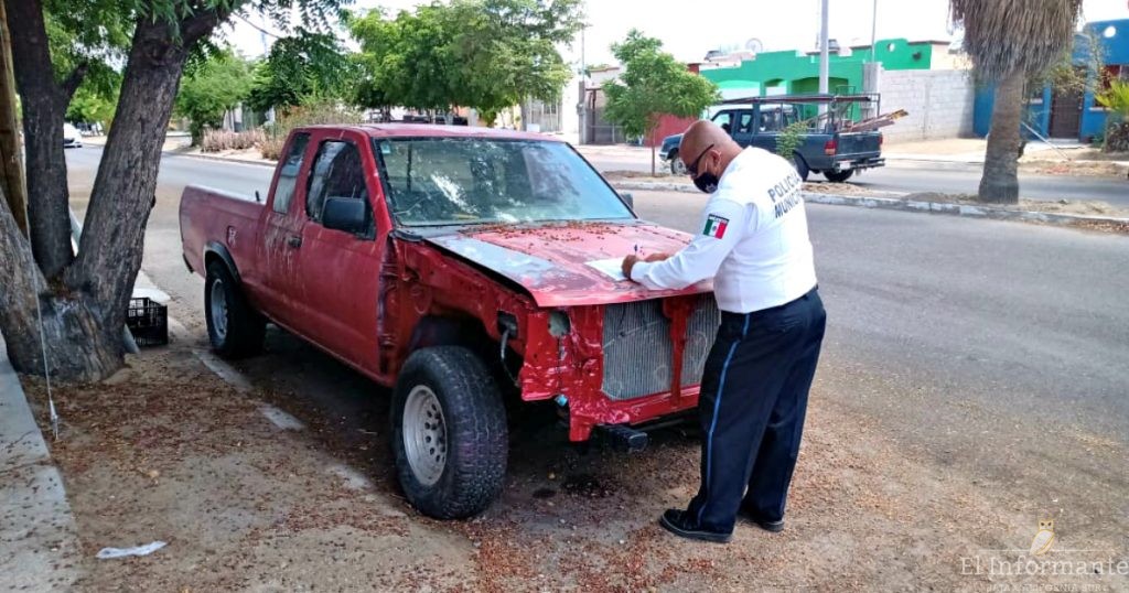 Retiran más de 109 carros chatarra en 21 colonias de La Paz